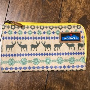 Kavu zip around wallet